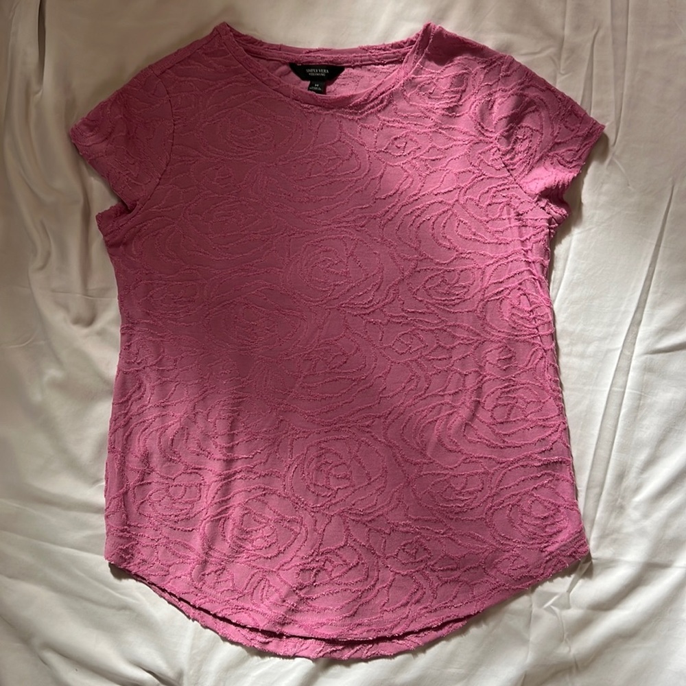 Vera wang stylish pink top in size medium